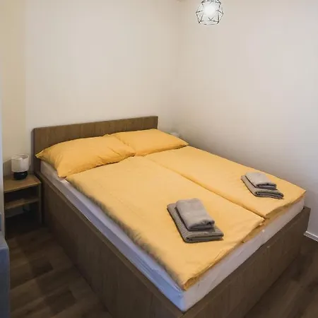 Na Kubinke, Hillside Apartman Alsókubin