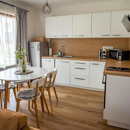 Na Kubinke, Hillside Apartman
