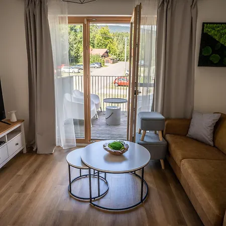 Na Kubinke, Hillside *