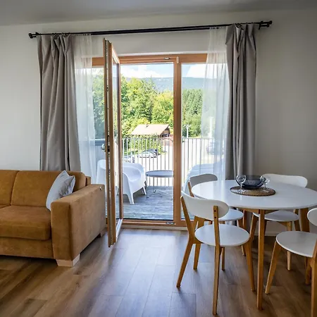 Na Kubinke, Hillside Apartman *